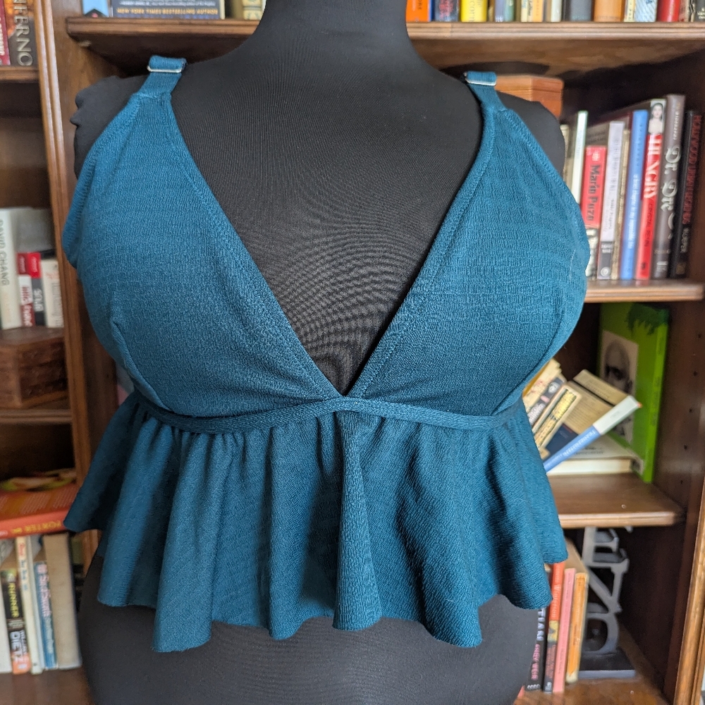Cupshe swim Top with Bustier and Peplum Style